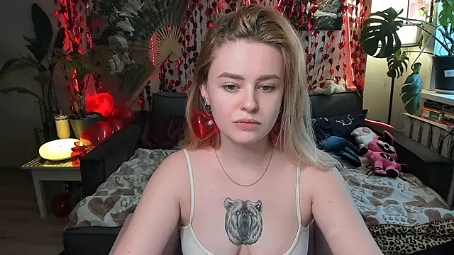 Alexa Pirs online show from 02/09/26, 01:04