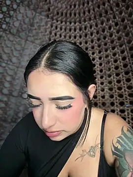 Scarlett-LS online show from 10/23/25, 01:27