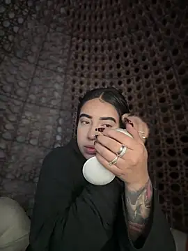 Scarlett-LS online show from 10/24/25, 04:09