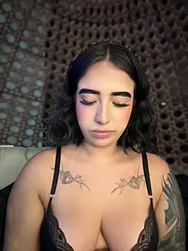 Scarlett-LS online show from 10/30/25, 04:14