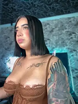 Scarlett-LS online show from 11/16/25, 01:44