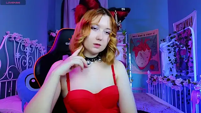 Snapshot of MizukiNoYoru chatting on 02/25/25, 09:02 MizukiNoYoru online show from 02/25/25, 09:02