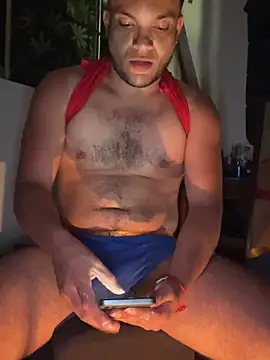 Snapshot of Brunohorny@xh chatting on 05/28/26, 08:33 Brunohornyxh online show from 05/28/26, 08:33