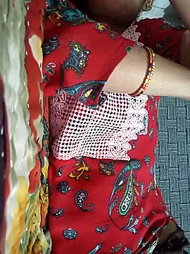 Snapshot of lovely----bhabhi chatting on 02/19/26, 04:03 lovely----bhabhi online show from 02/19/26, 04:03