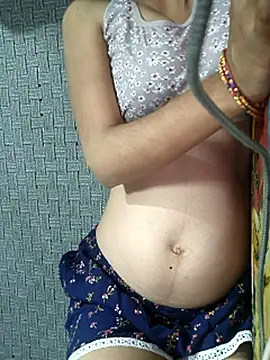 Snapshot of lovely----bhabhi chatting on 02/23/26, 04:15 lovely----bhabhi online show from 02/23/26, 04:15