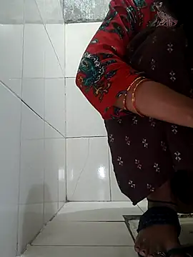 Snapshot of lovely----bhabhi chatting on 02/26/26, 12:20 lovely----bhabhi online show from 02/26/26, 12:20