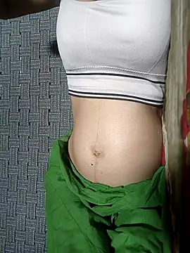 Snapshot of lovely----bhabhi chatting on 03/02/26, 05:52 lovely----bhabhi online show from 03/02/26, 05:52