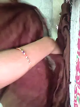 Snapshot of lovely----bhabhi chatting on 04/01/26, 06:27 lovely----bhabhi online show from 04/01/26, 06:27