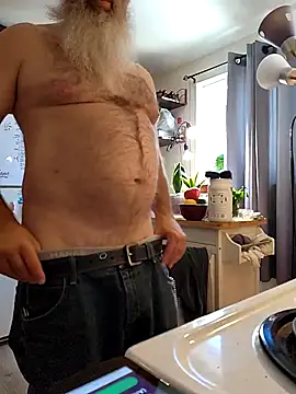 Snapshot of HardSteele97 chatting on 10/17/25, 06:43 HardSteele97 online show from 10/17/25, 06:43