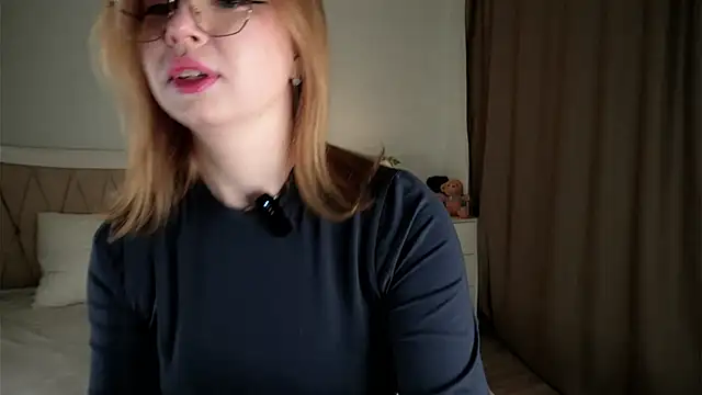 EdlaHames online show from 02/19/25, 10:34