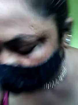 rani130 online show from 09/25/25, 12:47