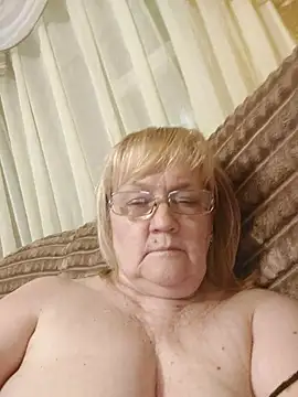 Snapshot of Violet5364 chatting on 06/11/26, 07:45 Violet5364 online show from 06/11/26, 07:45