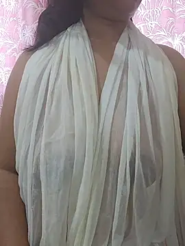 Snapshot of Jassi_Does chatting on 11/10/25, 08:02 Jassi Does online show from 11/10/25, 08:02