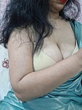 Snapshot of Jassi_Does chatting on 05/20/26, 10:05 Jassi Does online show from 05/20/26, 10:05