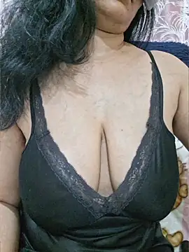 Snapshot of Jassi_Does chatting on 06/09/26, 09:15 Jassi Does online show from 06/09/26, 09:15