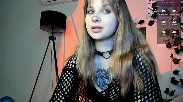 Snapshot of marynixoxo chatting on 03/07/25, 08:02 marynixoxo online show from 03/07/25, 08:02
