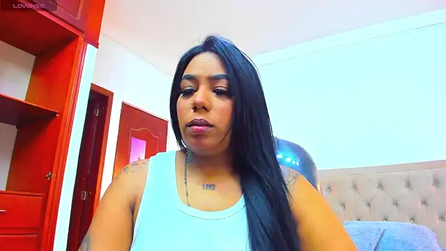 Snapshot of emma_purple_ chatting on 09/19/25, 05:13 emma purple online show from 09/19/25, 05:13