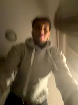 yaxxx03 online show from 11/10/25, 07:35