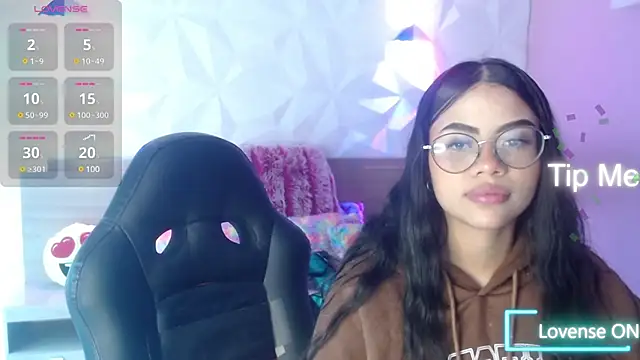 Snapshot of Sussan_love01 chatting on 02/24/25, 01:42 Sussan love01 online show from 02/24/25, 01:42