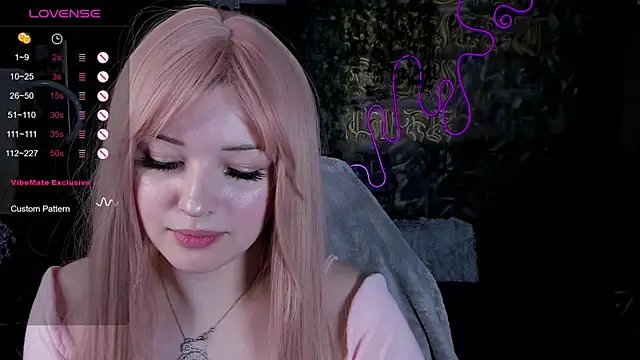 Snapshot of Hazbin_Hotel chatting on 02/16/25, 04:32 Hazbin Hotel online show from 02/16/25, 04:32