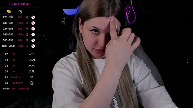 Snapshot of Hazbin_Hotel chatting on 02/19/25, 12:55 Hazbin Hotel online show from 02/19/25, 12:55