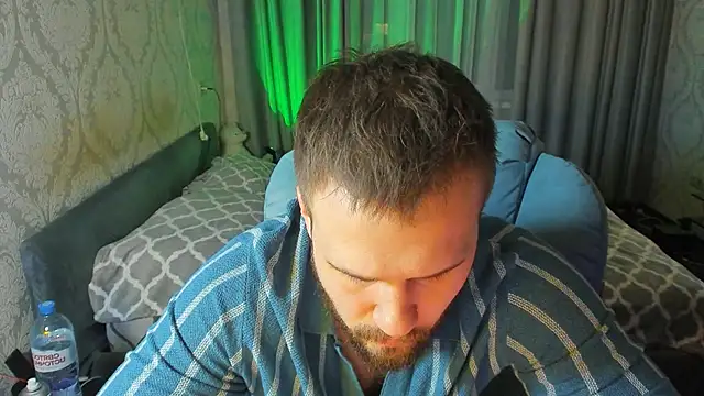 Vladik b online show from 04/09/26, 06:13