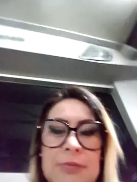 CandieGilson   online show from 11/21/25, 10:47