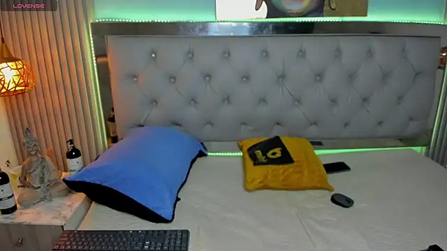 Estiv18  online show from 11/11/25, 06:02