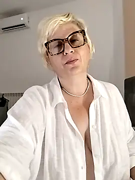 Pumabionda online show from 07/15/26, 04:45