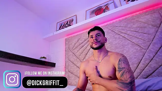 Snapshot of DickGriffith_ chatting on 02/19/25, 03:16 DickGriffith online show from 02/19/25, 03:16