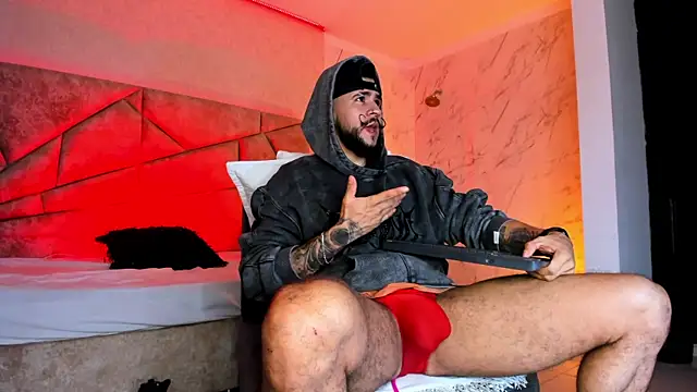 Snapshot of DickGriffith_ chatting on 01/16/26, 12:53 DickGriffith online show from 01/16/26, 12:53