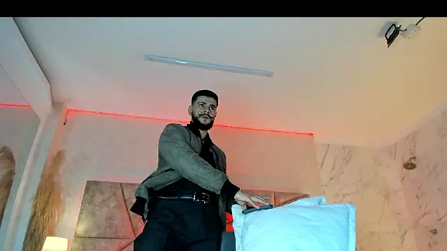 Snapshot of DickGriffith_ chatting on 01/18/26, 12:20 DickGriffith online show from 01/18/26, 12:20