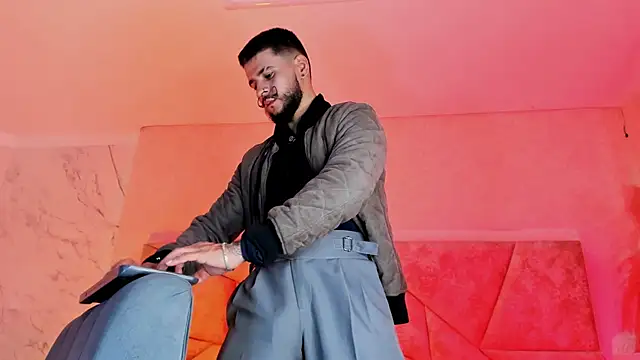 Snapshot of DickGriffith_ chatting on 02/14/26, 11:40 DickGriffith online show from 02/14/26, 11:40