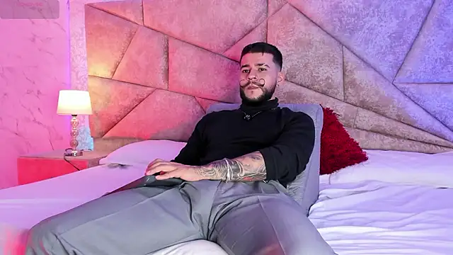 Snapshot of DickGriffith_ chatting on 02/22/26, 10:25 DickGriffith online show from 02/22/26, 10:25