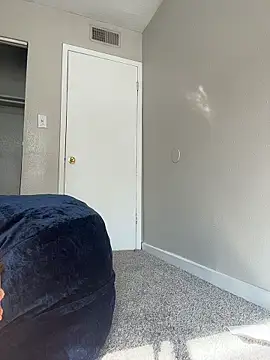 angelicasn0w online show from 04/22/26, 01:56