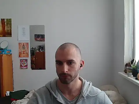 Snapshot of OskarBreno chatting on 04/27/26, 07:50 OskarBreno online show from 04/27/26, 07:50