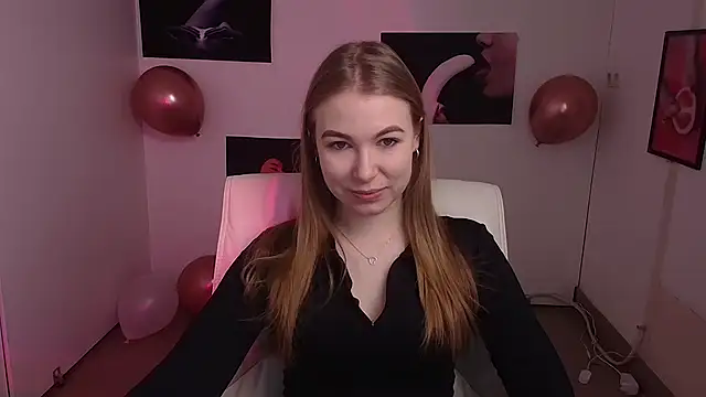 Snapshot of Dana_flowers chatting on 02/19/25, 06:11 Dana flowers online show from 02/19/25, 06:11