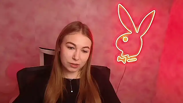 Snapshot of Dana_flowers chatting on 03/05/25, 06:23 Dana flowers online show from 03/05/25, 06:23