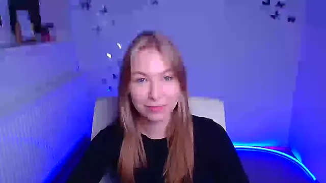 Snapshot of Dana_flowers chatting on 10/06/25, 11:29 Dana flowers online show from 10/06/25, 11:29