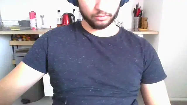 Snapshot of nxnd3525 chatting on 01/07/26, 01:35 nxnd3525 online show from 01/07/26, 01:35