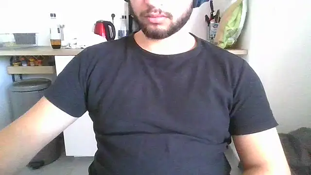 Snapshot of nxnd3525 chatting on 01/09/26, 10:18 nxnd3525 online show from 01/09/26, 10:18