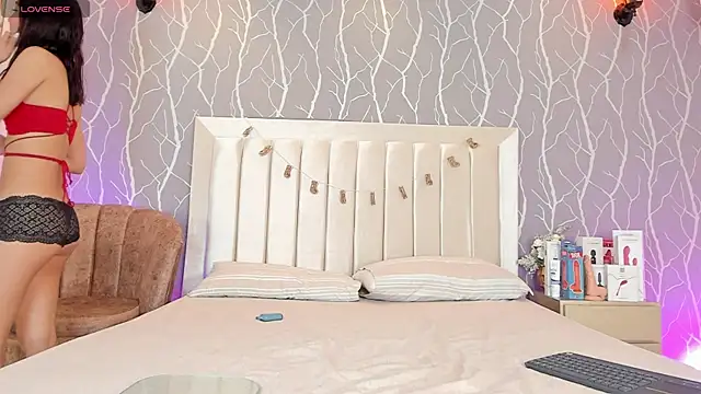 Snapshot of sabrina_hanks69 chatting on 02/14/25, 12:47 sabrina hanks69 online show from 02/14/25, 12:47