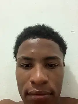 Snapshot of Bichorro chatting on 10/04/25, 03:04 Bichorro online show from 10/04/25, 03:04