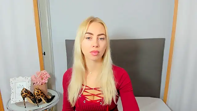 MargaritaRose online show from 10/26/25, 08:15