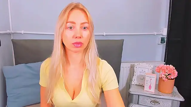 MargaritaRose online show from 01/12/26, 04:23