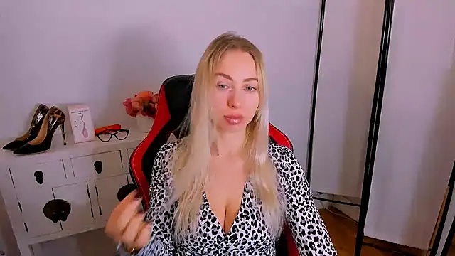 MargaritaRose online show from 03/16/26, 07:34