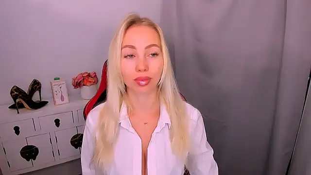 MargaritaRose online show from 07/05/26, 05:03