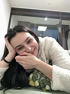 lunalovelee online show from 02/05/26, 09:14