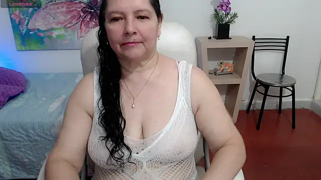 leonela 69 online show from 03/15/25, 11:50