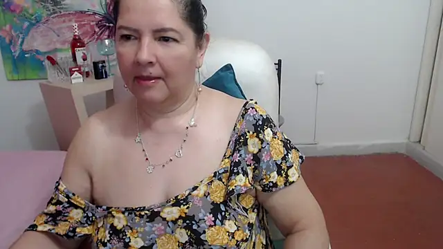 leonela 69 online show from 10/15/25, 04:45